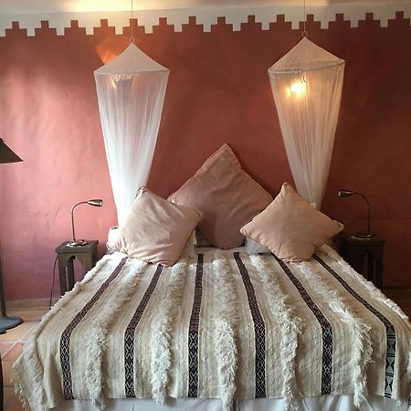 Darcilla Guest House Тарифа Экстерьер фото