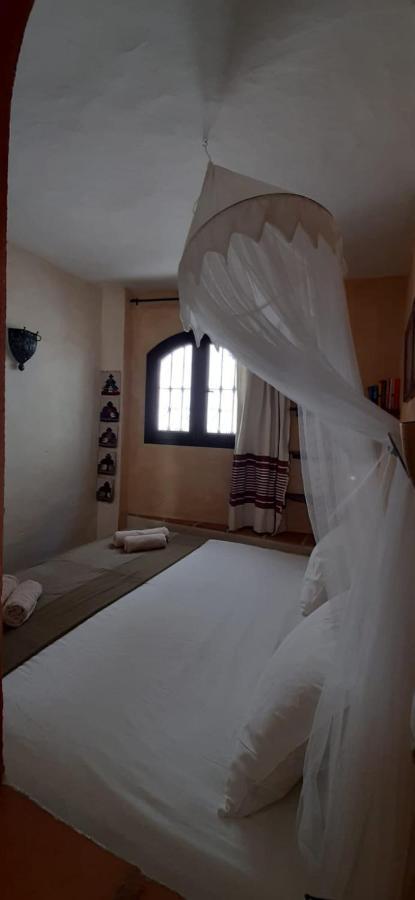 Darcilla Guest House Тарифа Экстерьер фото
