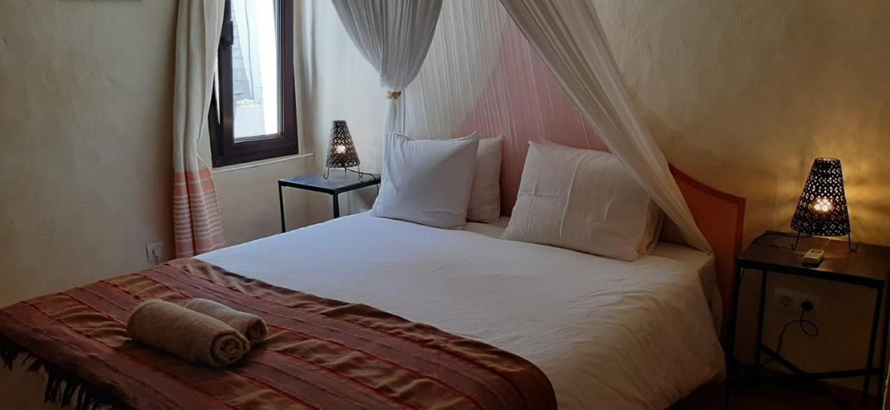Darcilla Guest House Тарифа Экстерьер фото