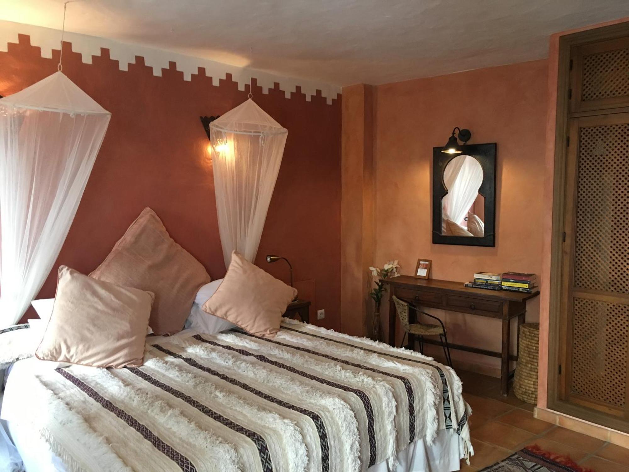 Darcilla Guest House Тарифа Экстерьер фото