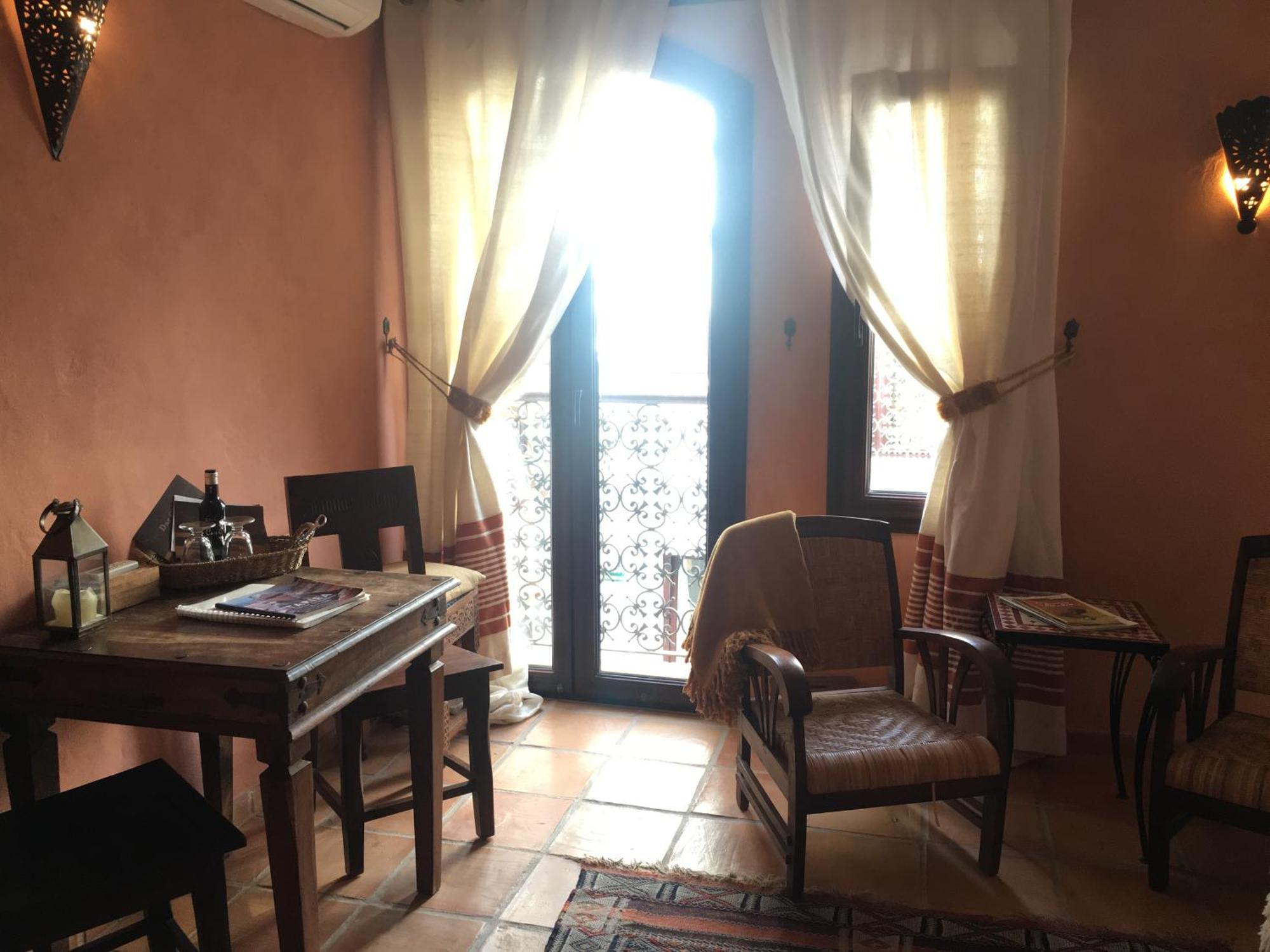 Darcilla Guest House Тарифа Экстерьер фото