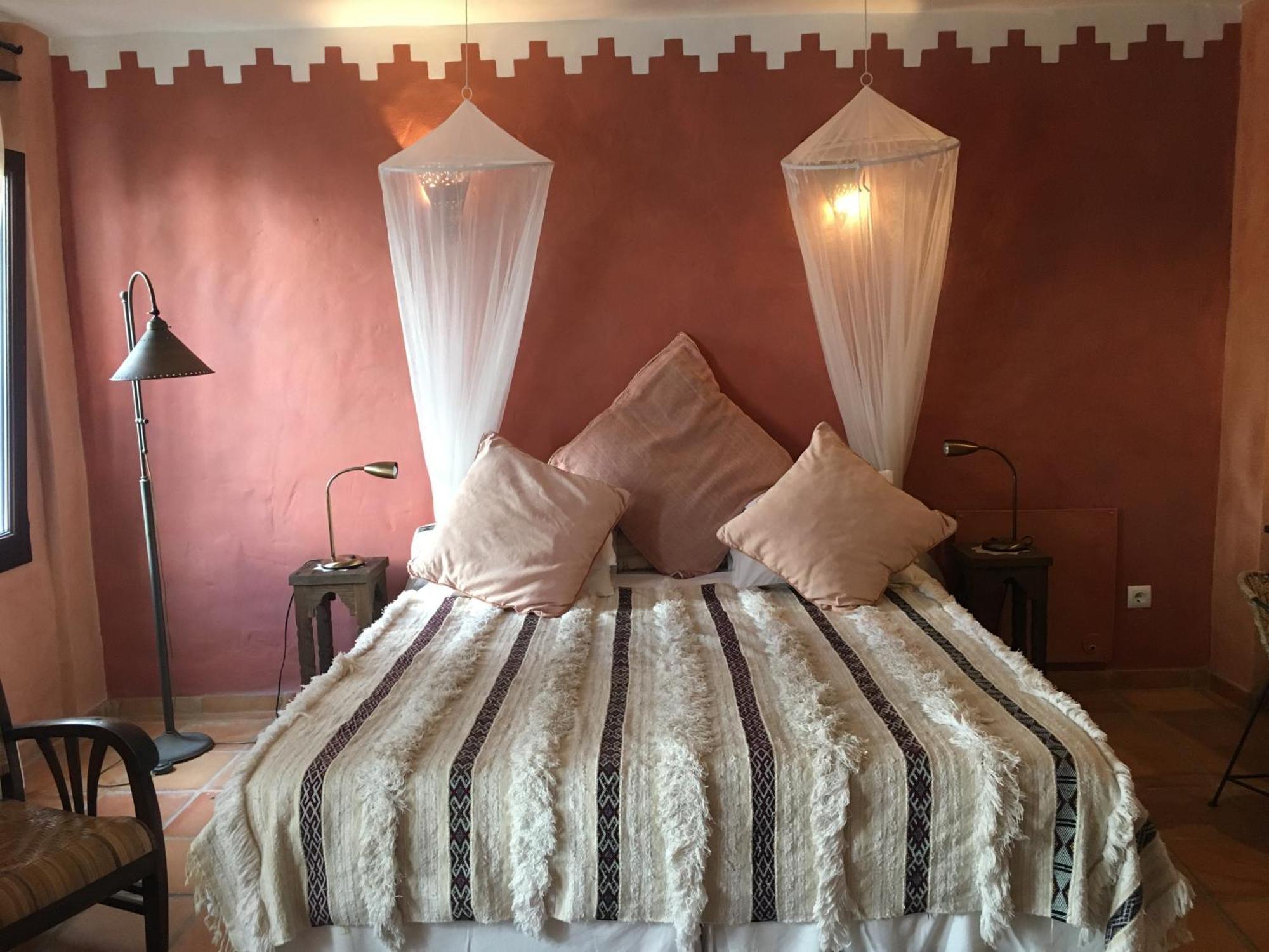 Darcilla Guest House Тарифа Экстерьер фото